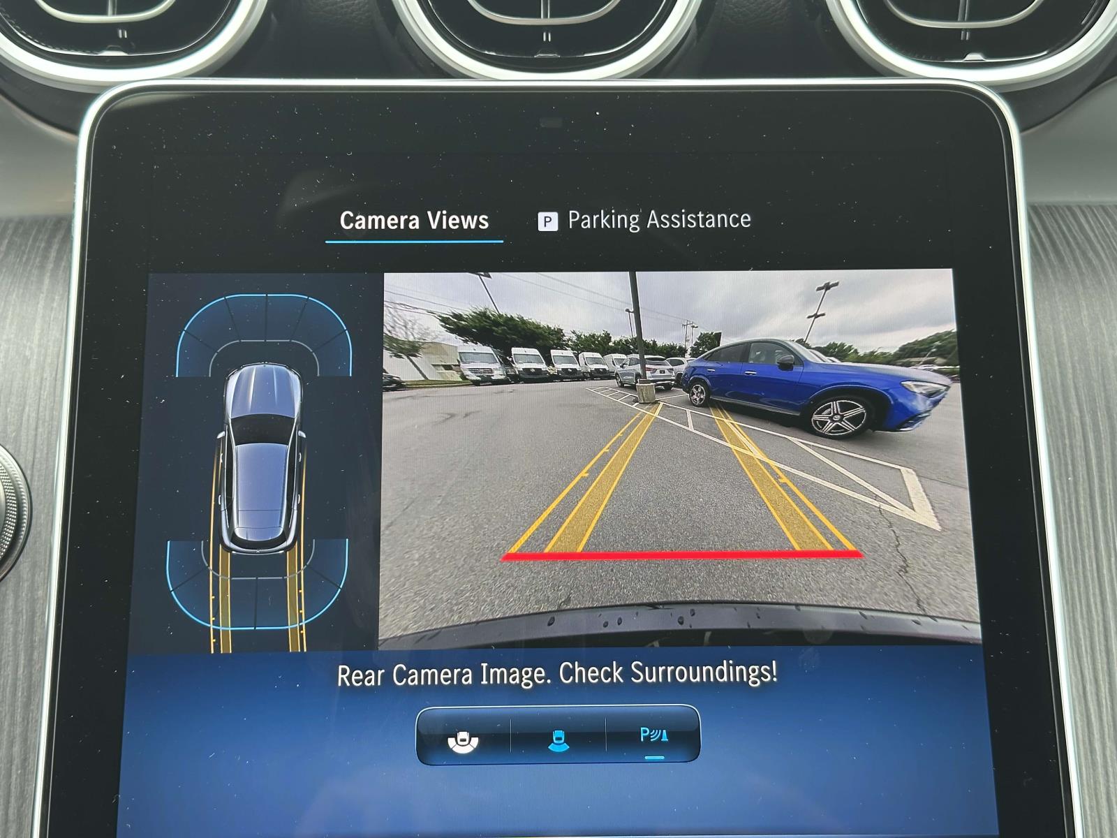 Vehicle image 21 of 22