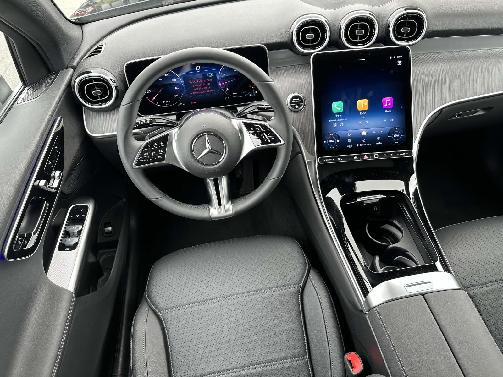 Vehicle image 9 of 22