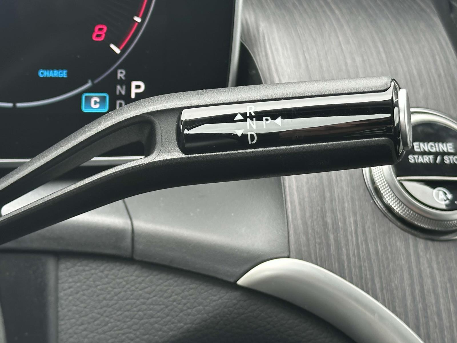 Vehicle image 17 of 22