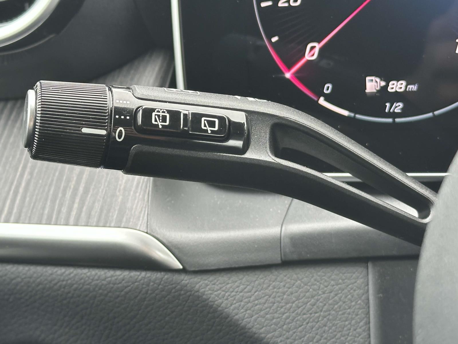 Vehicle image 16 of 22