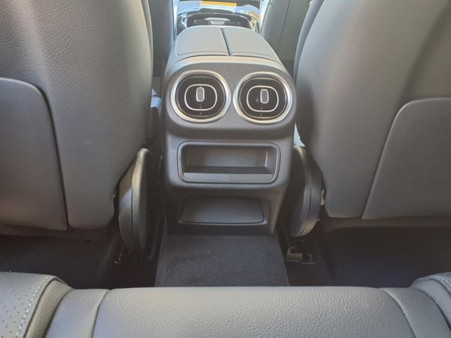 2025 Mercedes-Benz GLC 300 Image 22 of 22