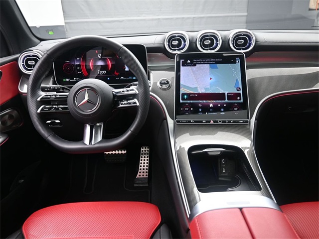 2025 Mercedes-Benz GLC 300 Image 37 of 52