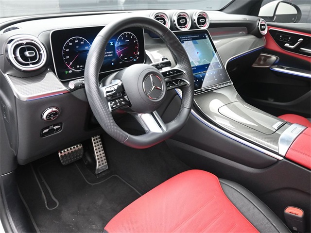 2025 Mercedes-Benz GLC 300 Image 36 of 52