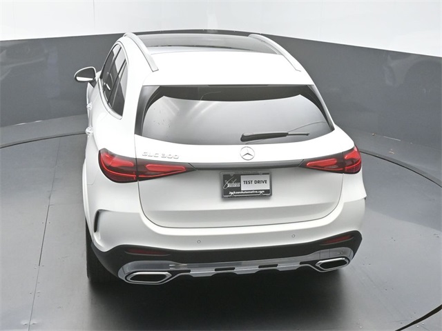 2025 Mercedes-Benz GLC 300 Image 22 of 52