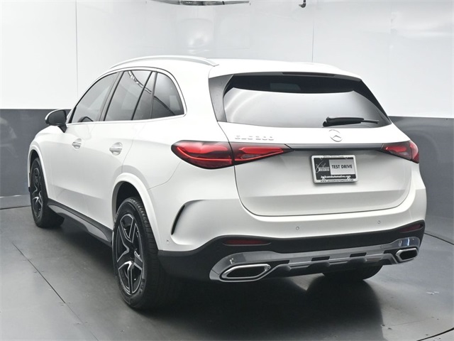 2025 Mercedes-Benz GLC 300 Image 23 of 52