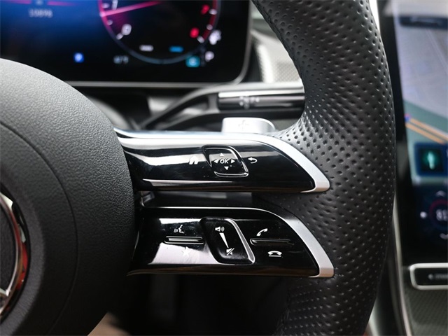 2025 Mercedes-Benz GLC 300 Image 52 of 52