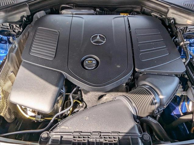 Vehicle image 17 of 18