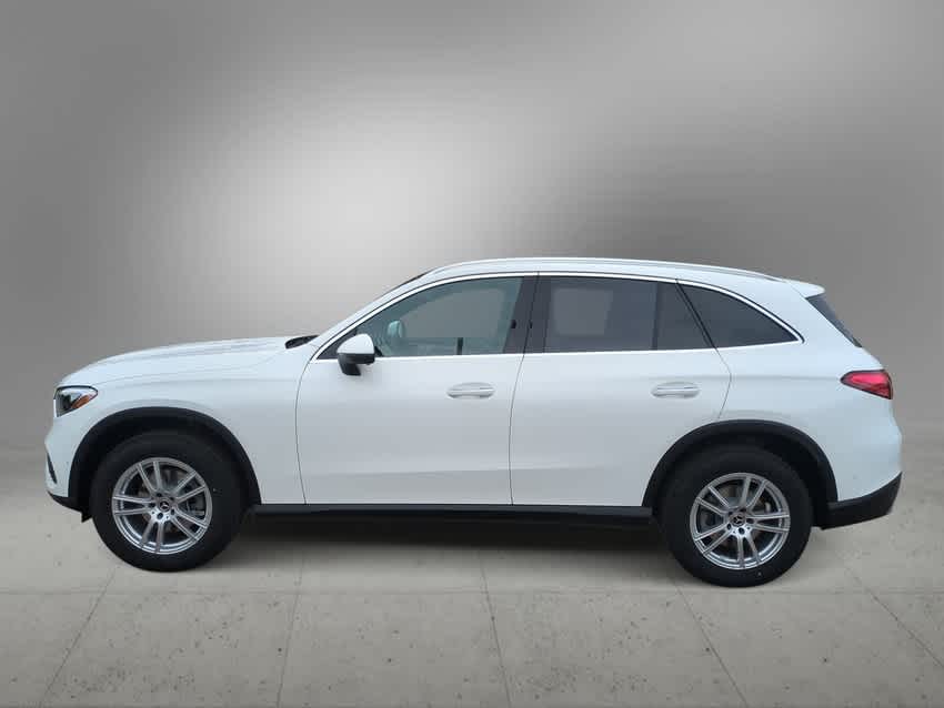 Vehicle image 9 of 38