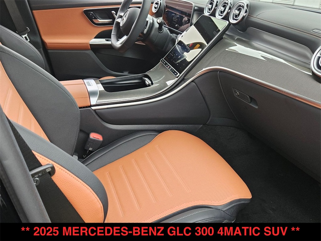 Vehicle image 21 of 22
