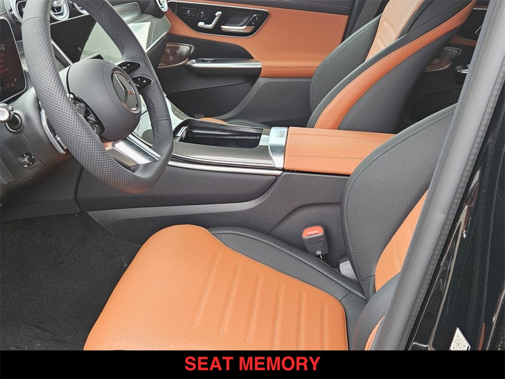 Vehicle image 13 of 22