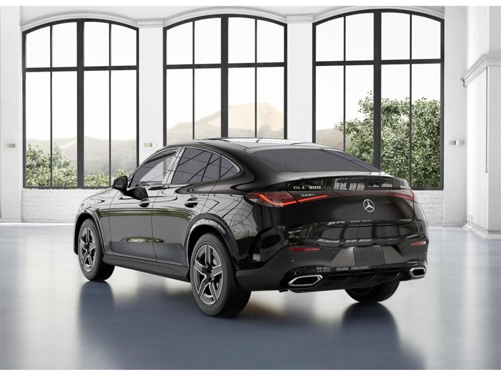 2025 Mercedes-Benz GLC 300 Image 31 of 42