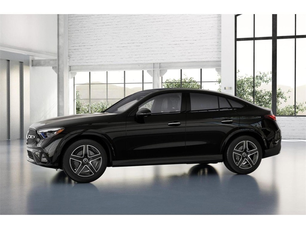 2025 Mercedes-Benz GLC 300 Image 7 of 42