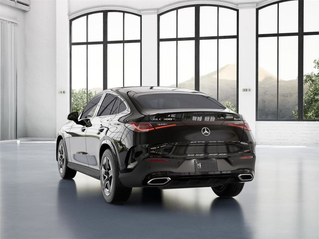 2025 Mercedes-Benz GLC 300 Image 32 of 42