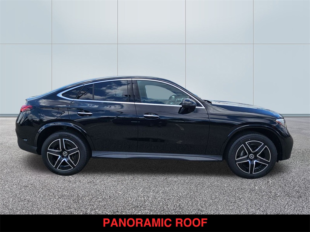 Vehicle image 4 of 22