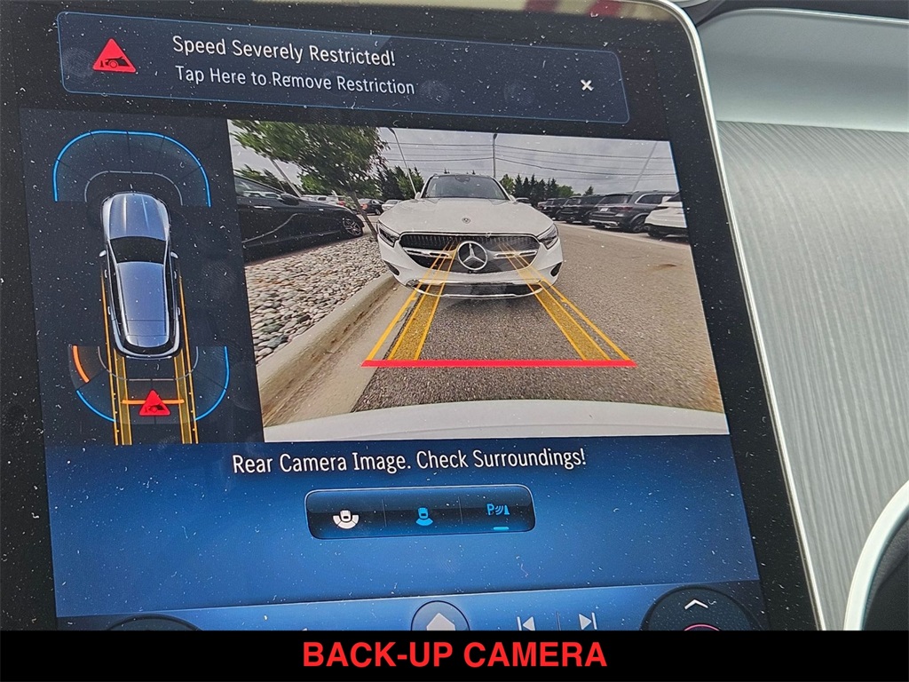Vehicle image 18 of 22