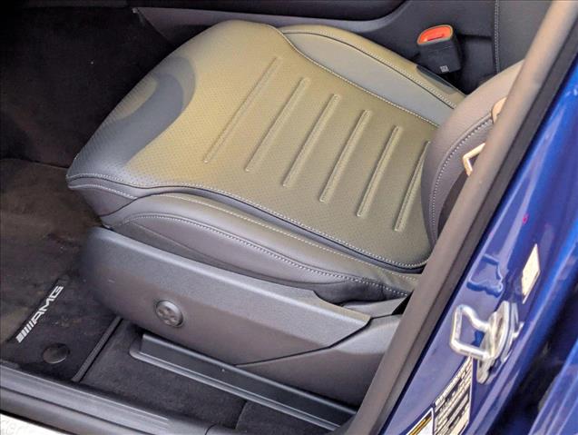 Vehicle image 8 of 16