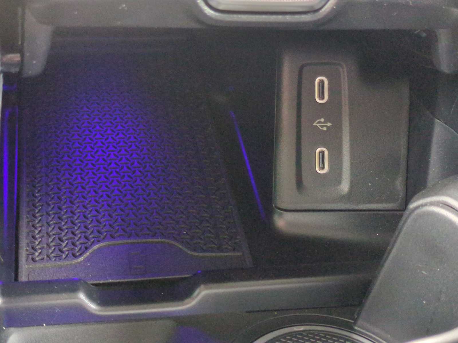 Vehicle image 30 of 36
