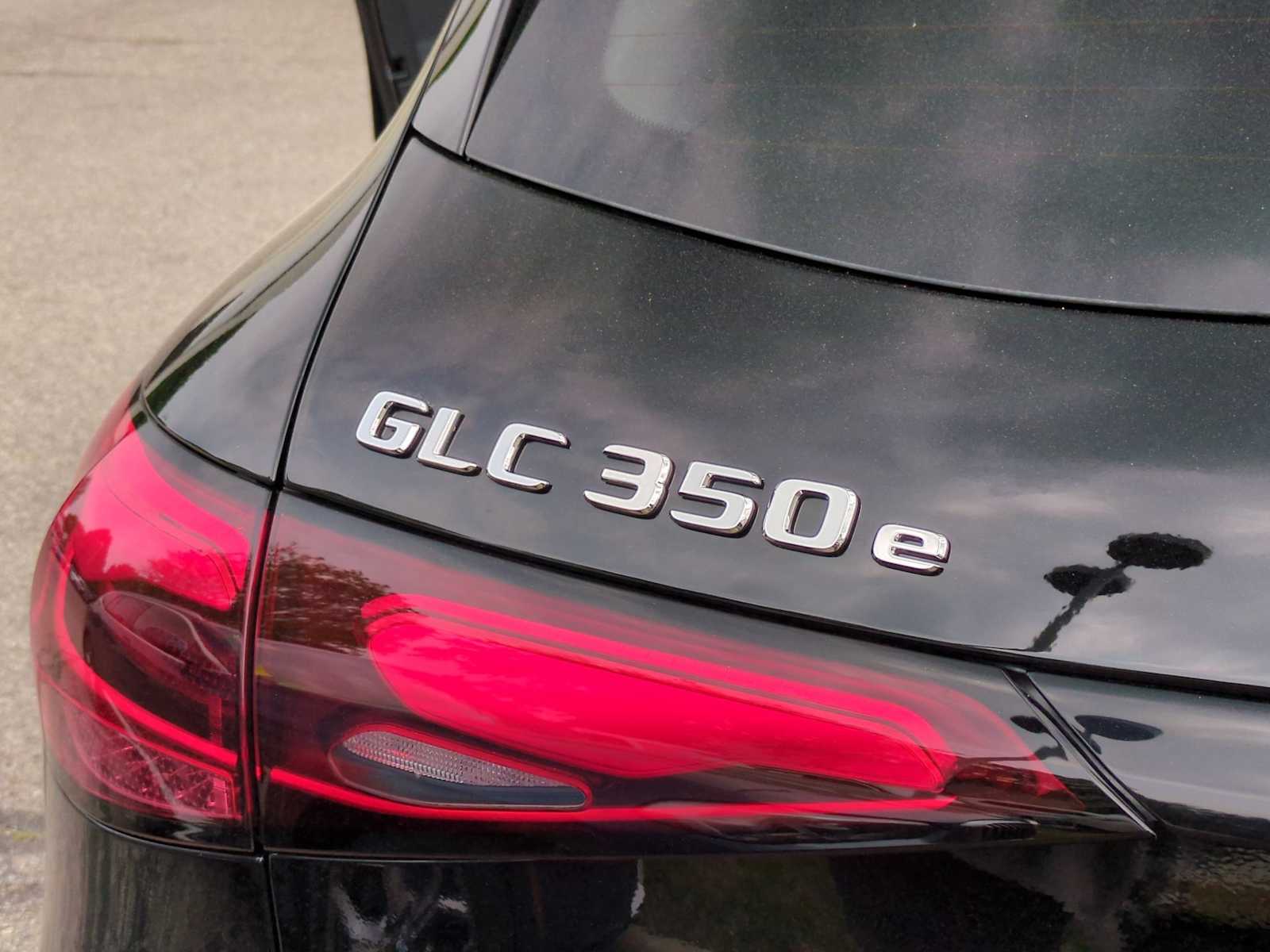 Vehicle image 17 of 36