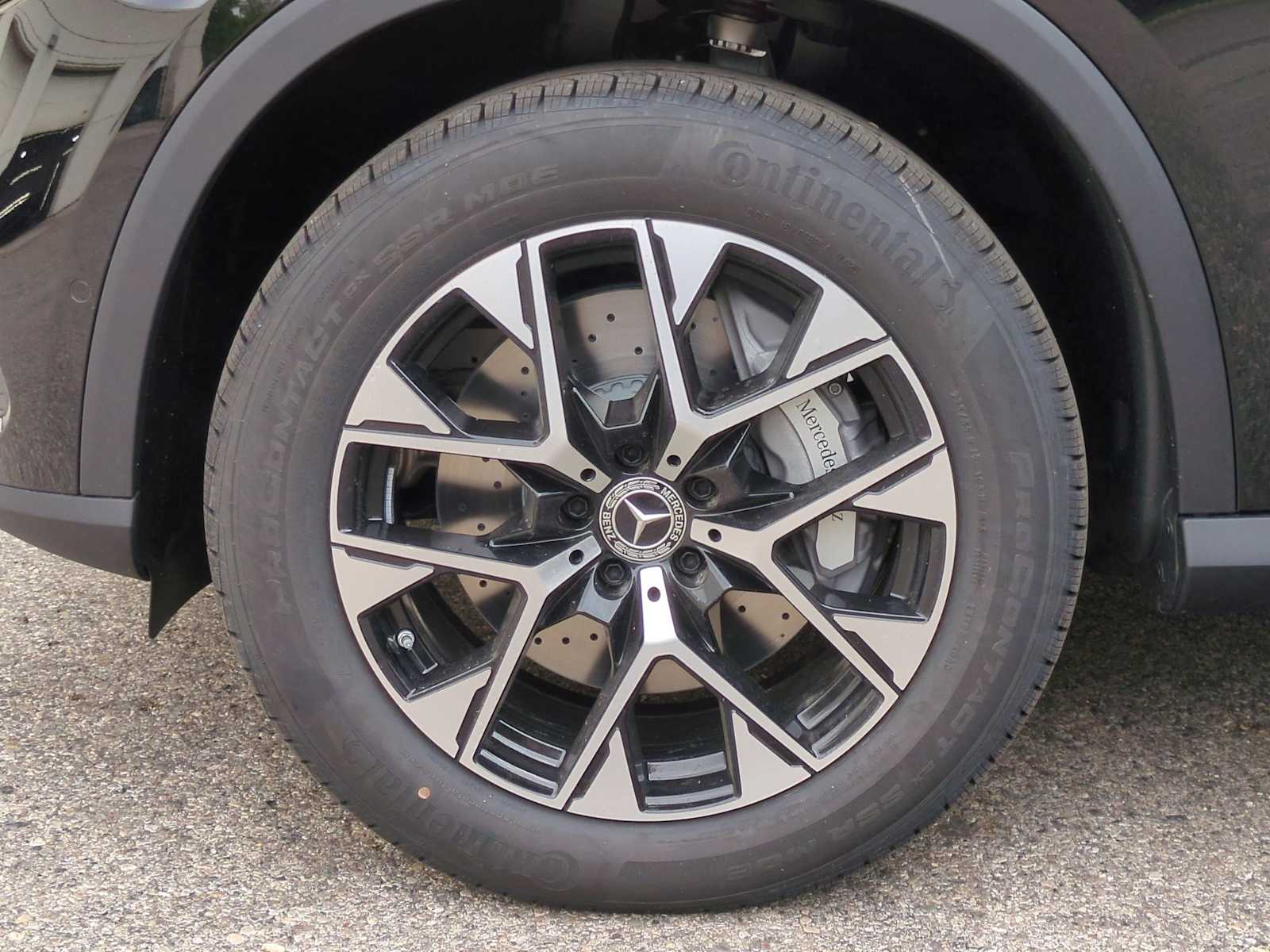 Vehicle image 11 of 36