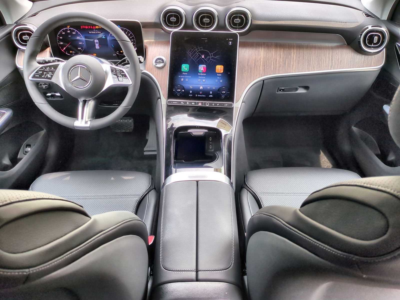 Vehicle image 21 of 36