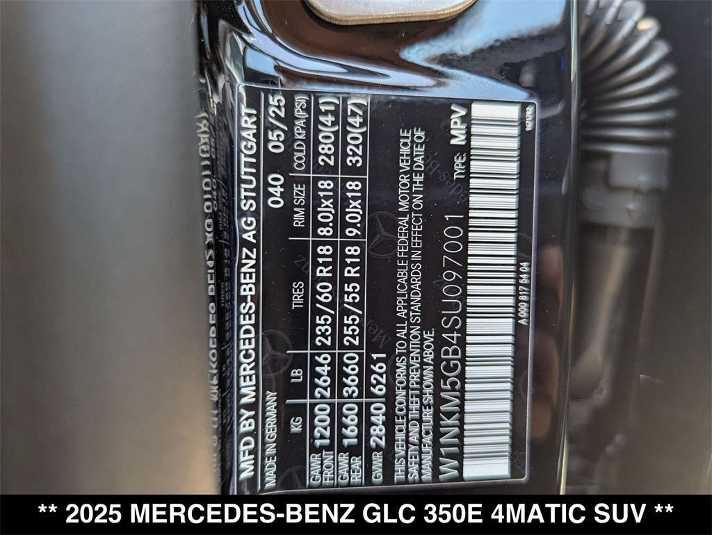 2025 Mercedes-Benz GLC 350e Image 18 of 20