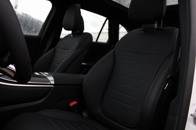 Vehicle image 34 of 41