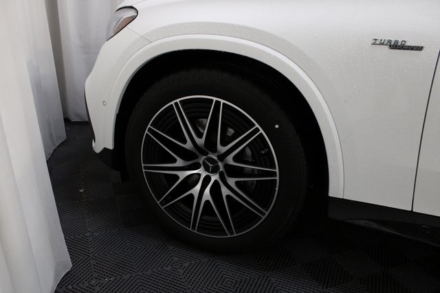 Vehicle image 10 of 41