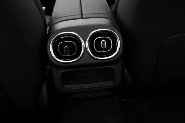 Vehicle image 40 of 41