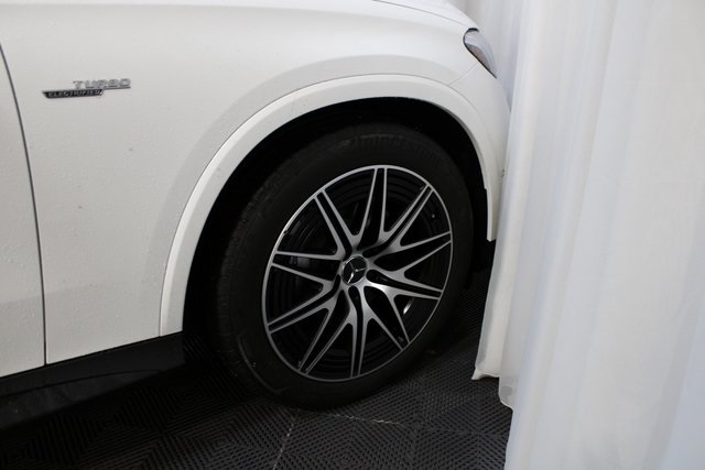 Vehicle image 13 of 41