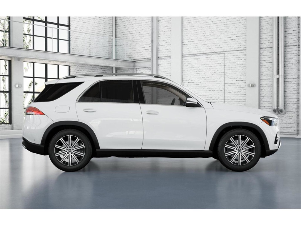 Vehicle image 15 of 42