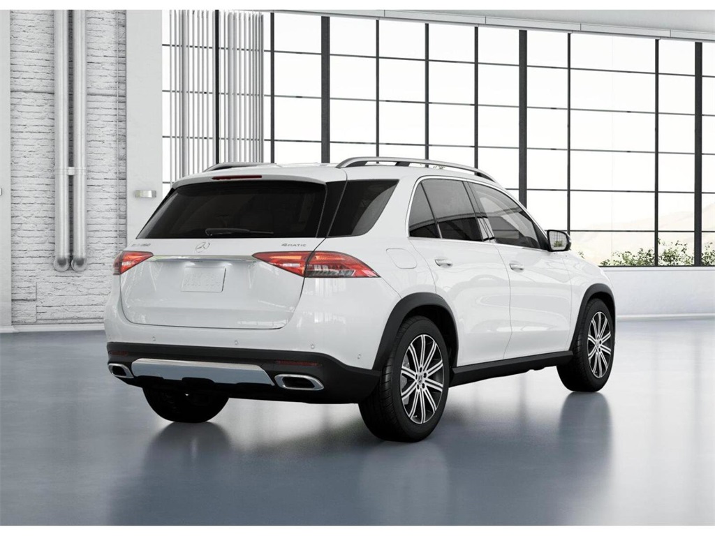 Vehicle image 21 of 42
