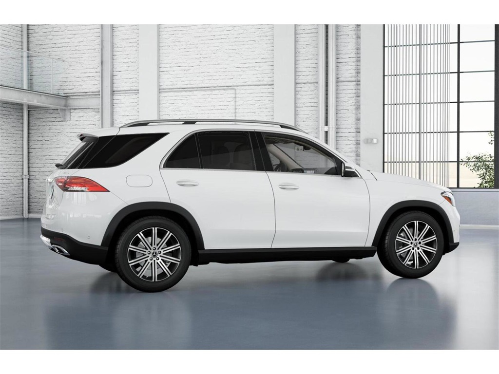 Vehicle image 23 of 42