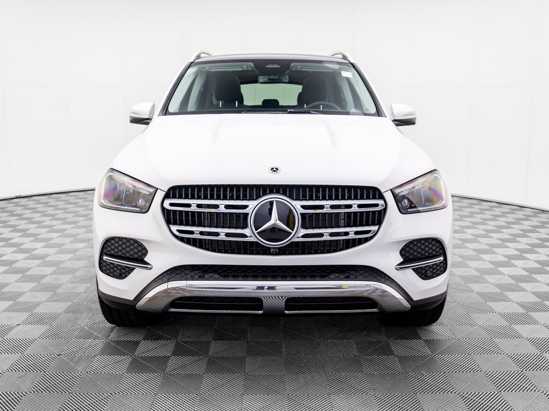 Vehicle image 3 of 38