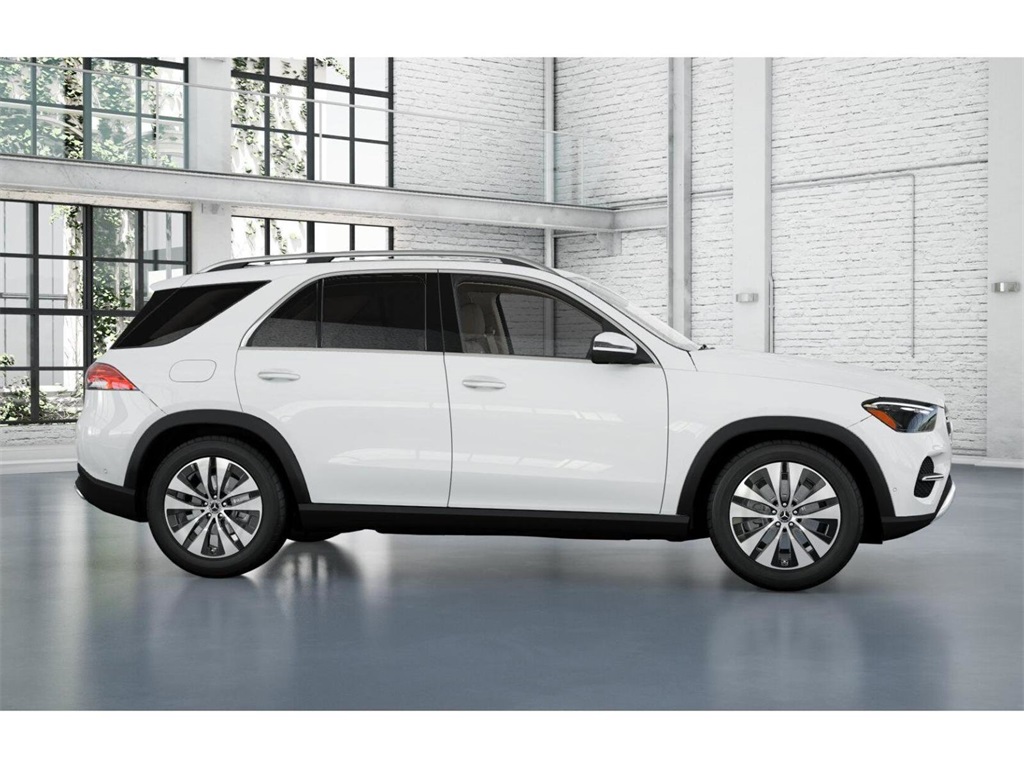 Vehicle image 15 of 42