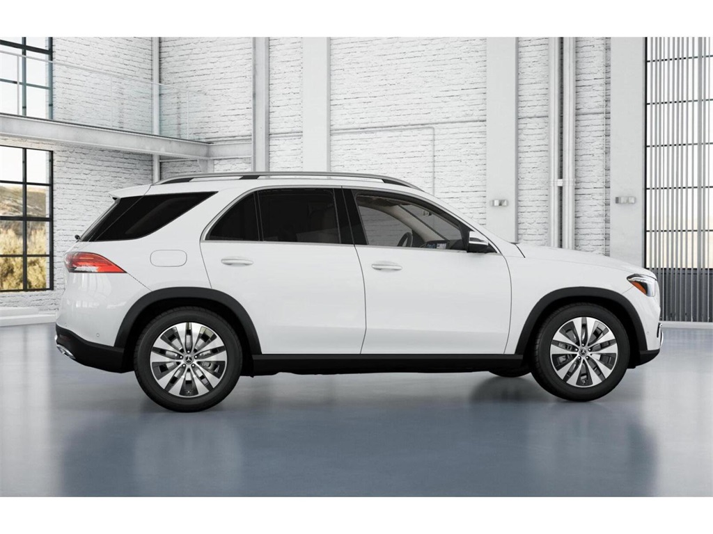 Vehicle image 18 of 42