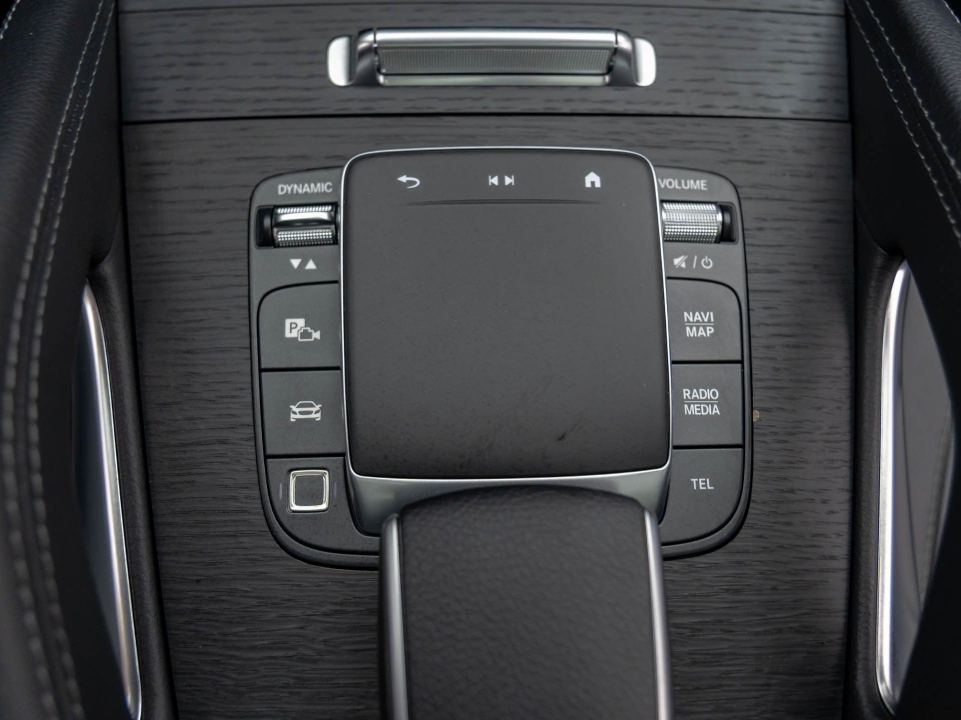 Vehicle image 22 of 38