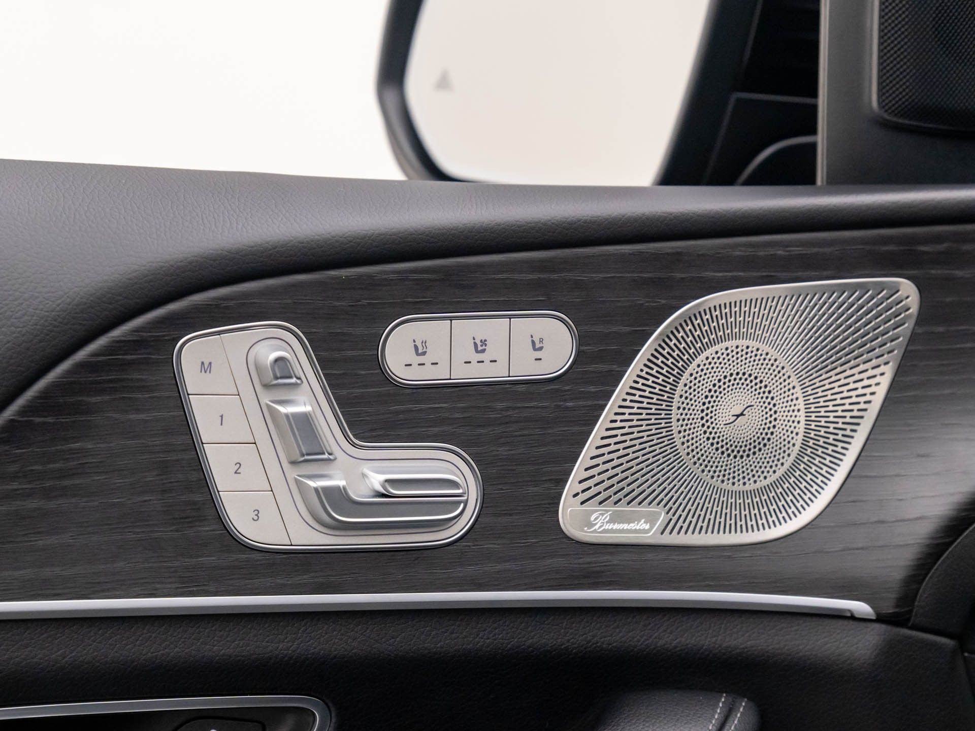 Vehicle image 16 of 38