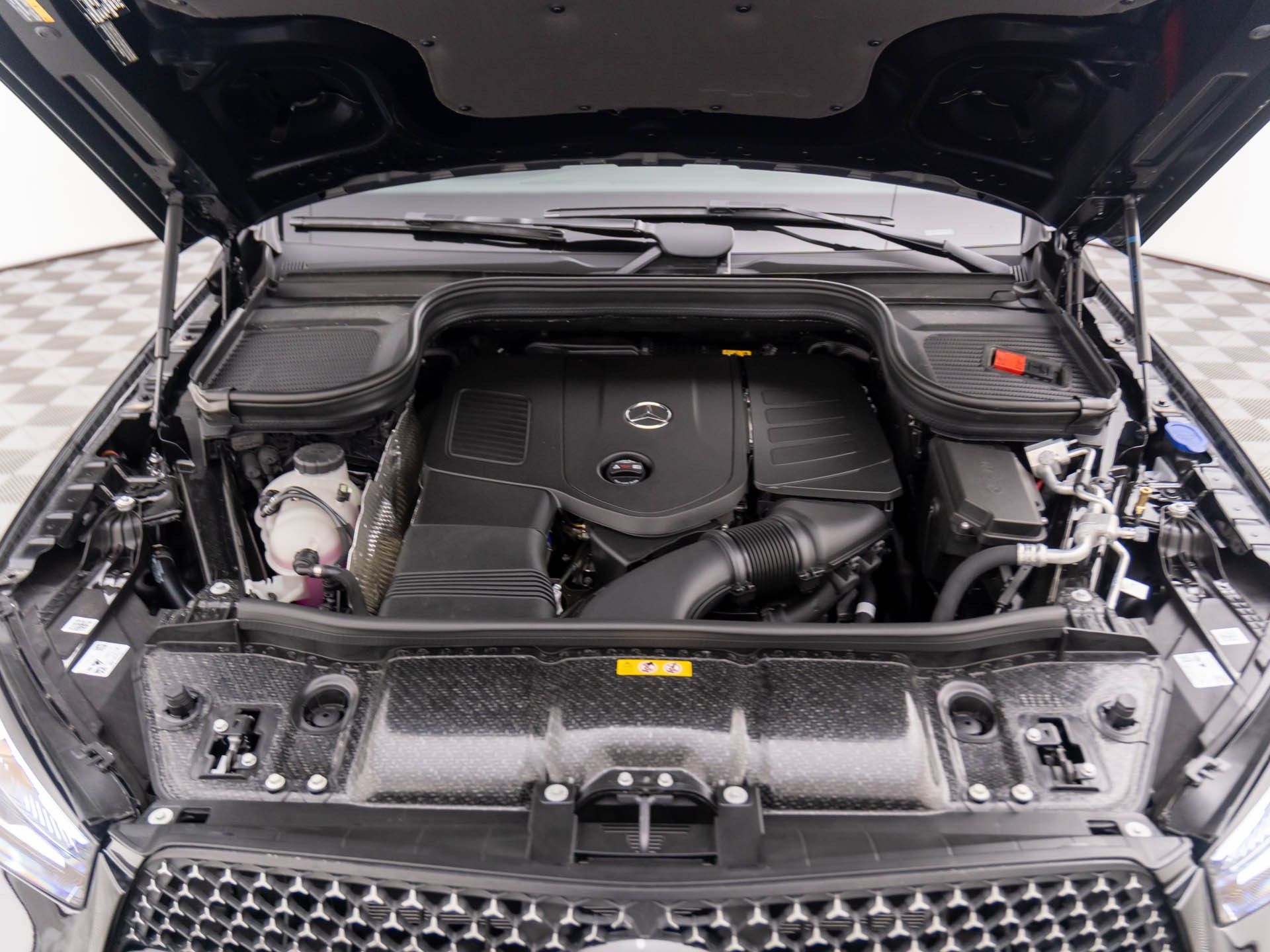 Vehicle image 31 of 38