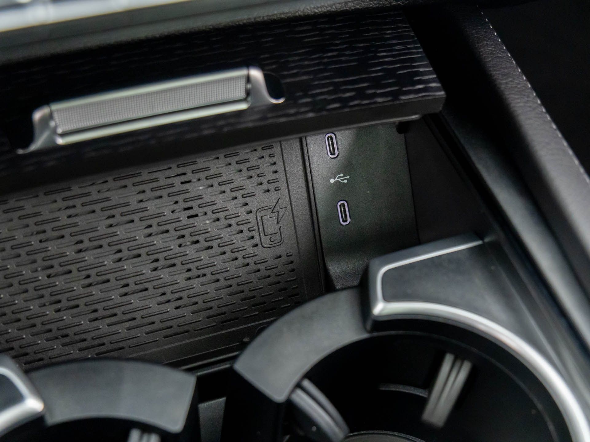 Vehicle image 23 of 38