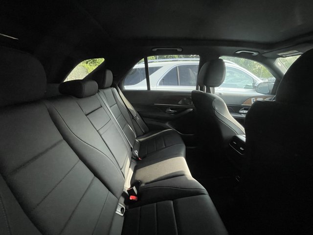 2025 Mercedes-Benz GLE 350 Image 5 of 9