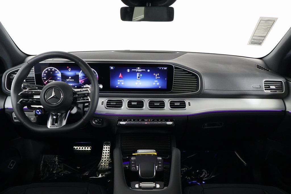 Vehicle image 4 of 10