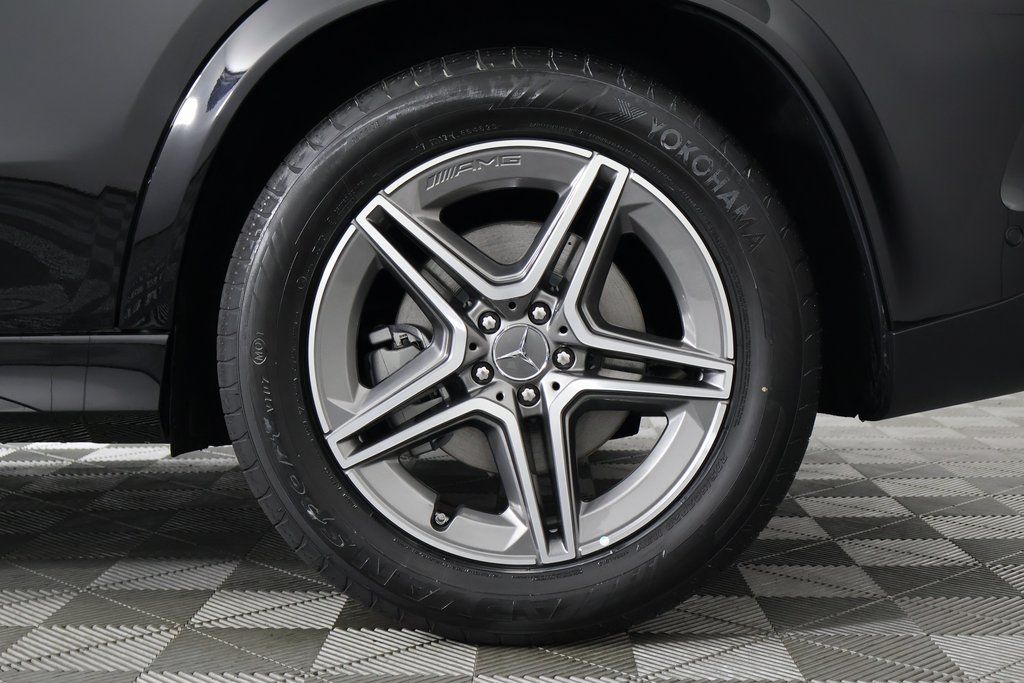 Vehicle image 10 of 10