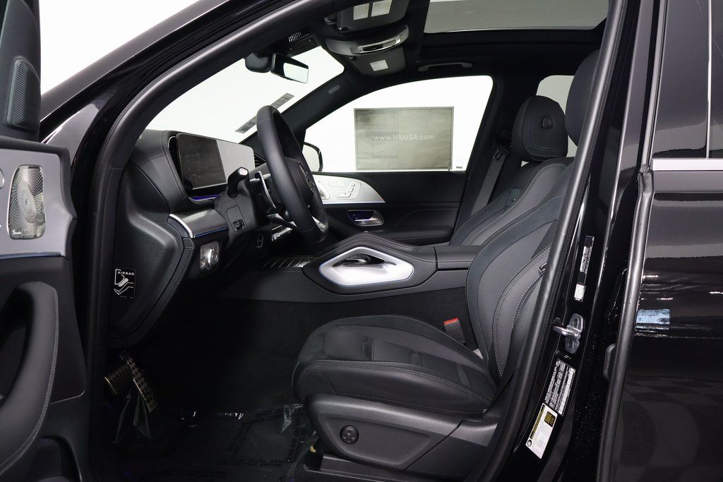 Vehicle image 5 of 10