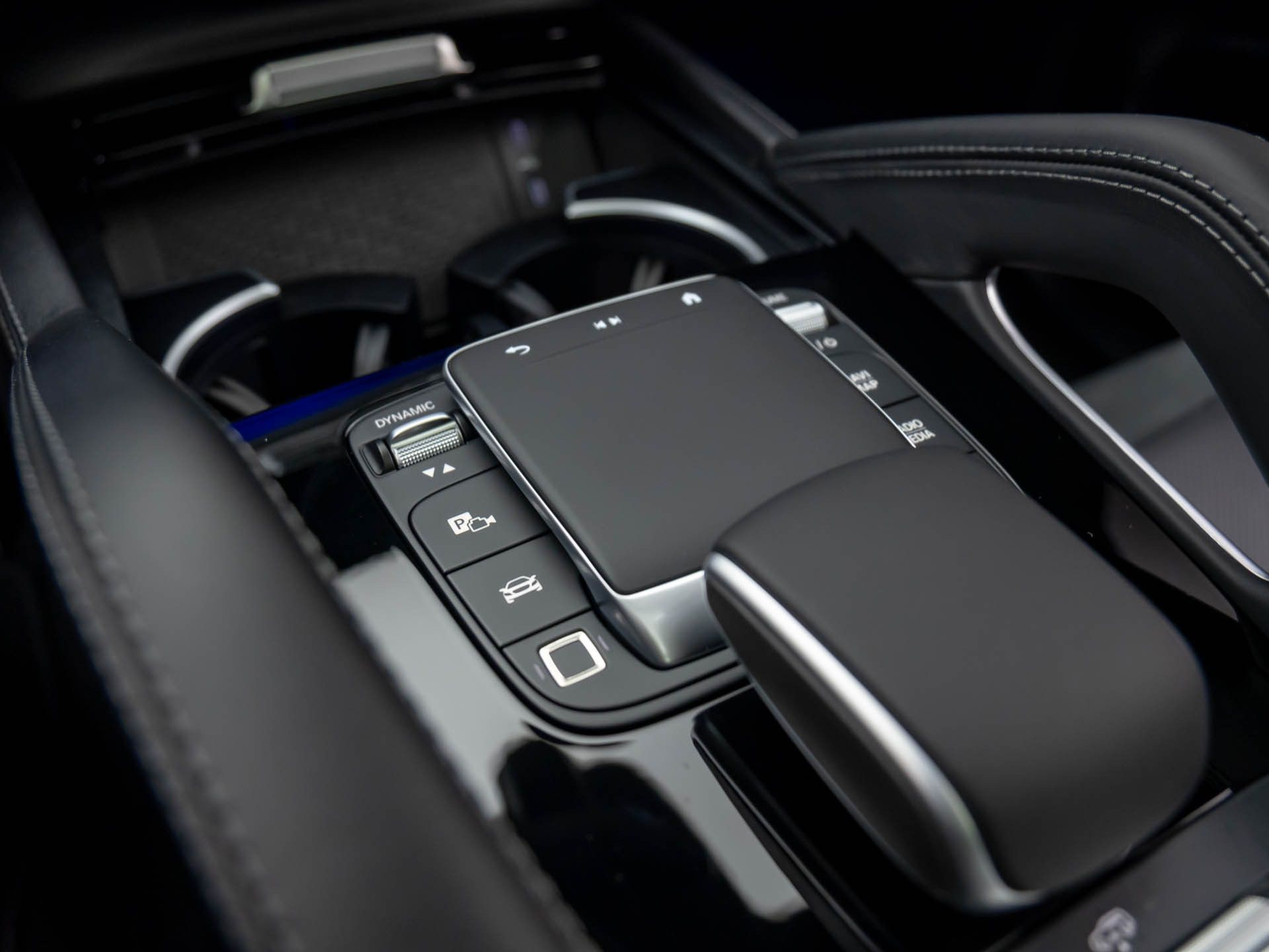 Vehicle image 31 of 38