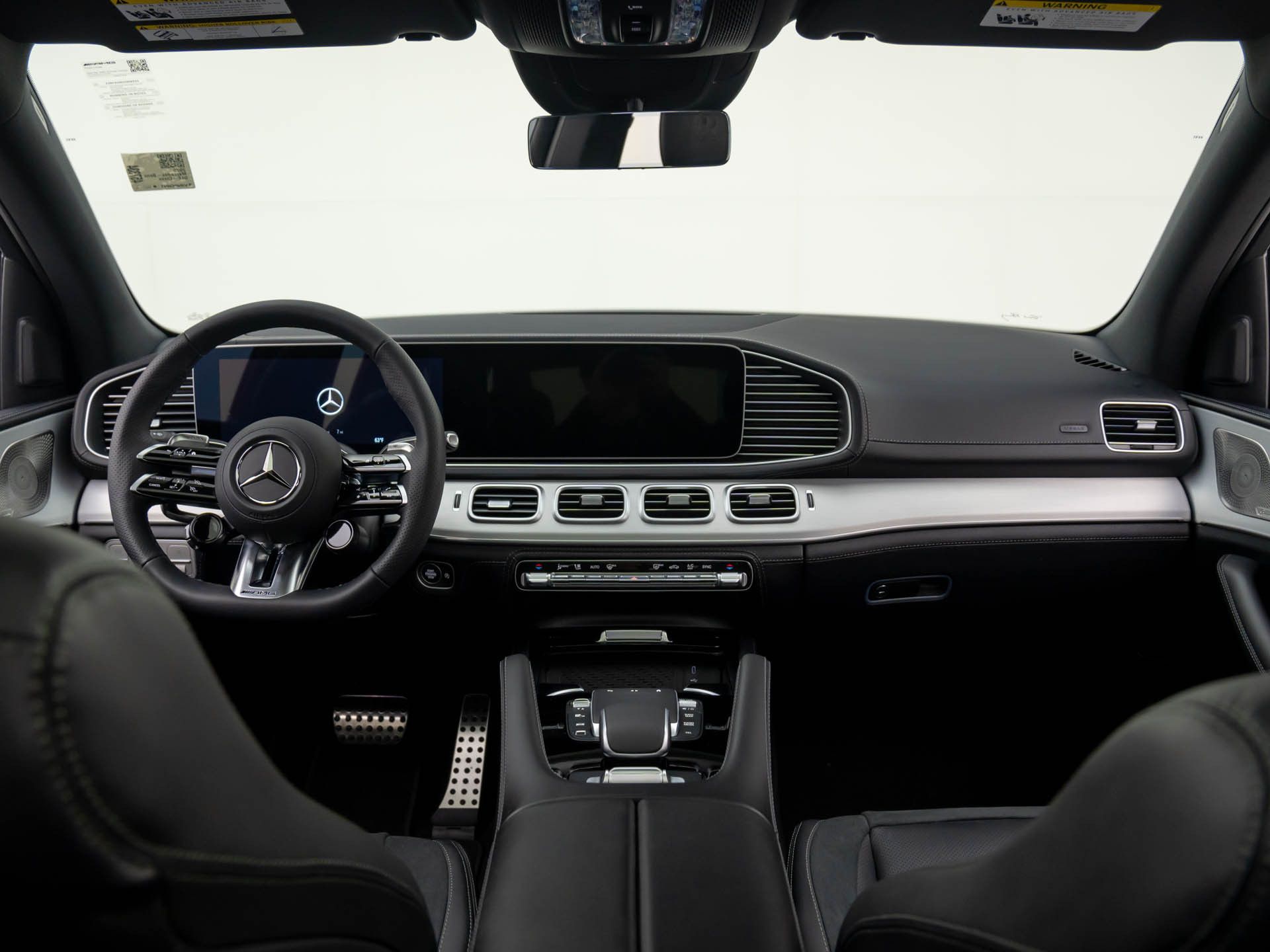 Vehicle image 17 of 38