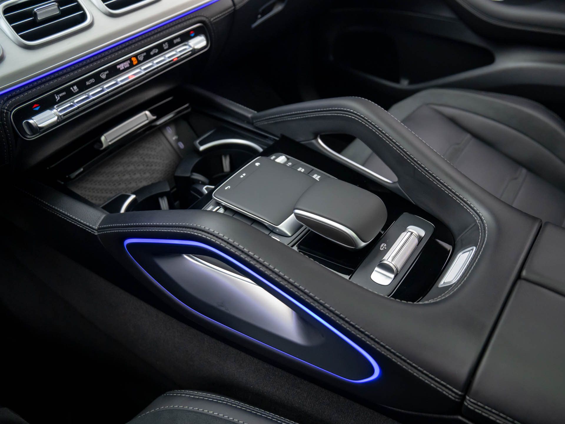 Vehicle image 26 of 38