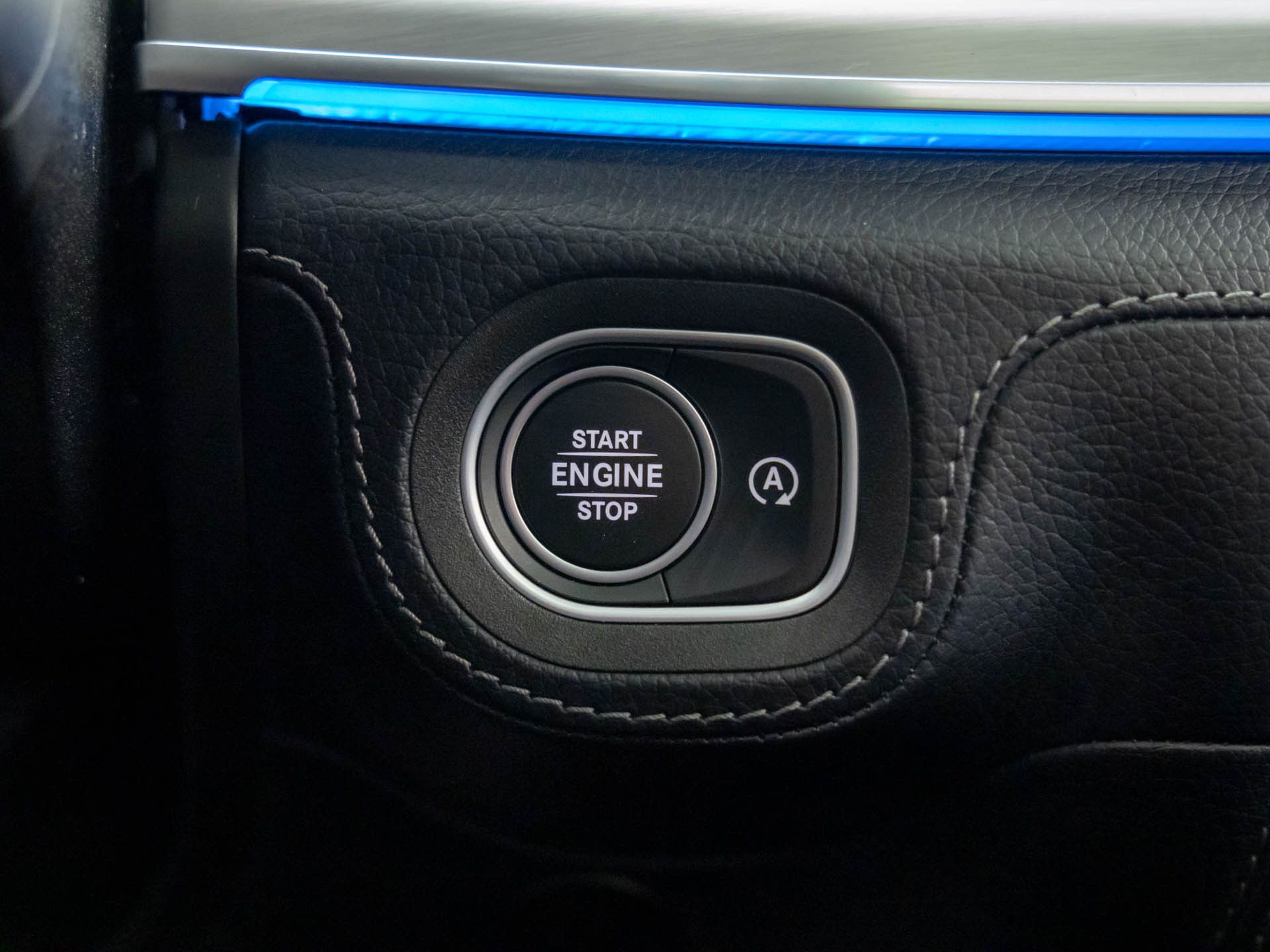 Vehicle image 36 of 38