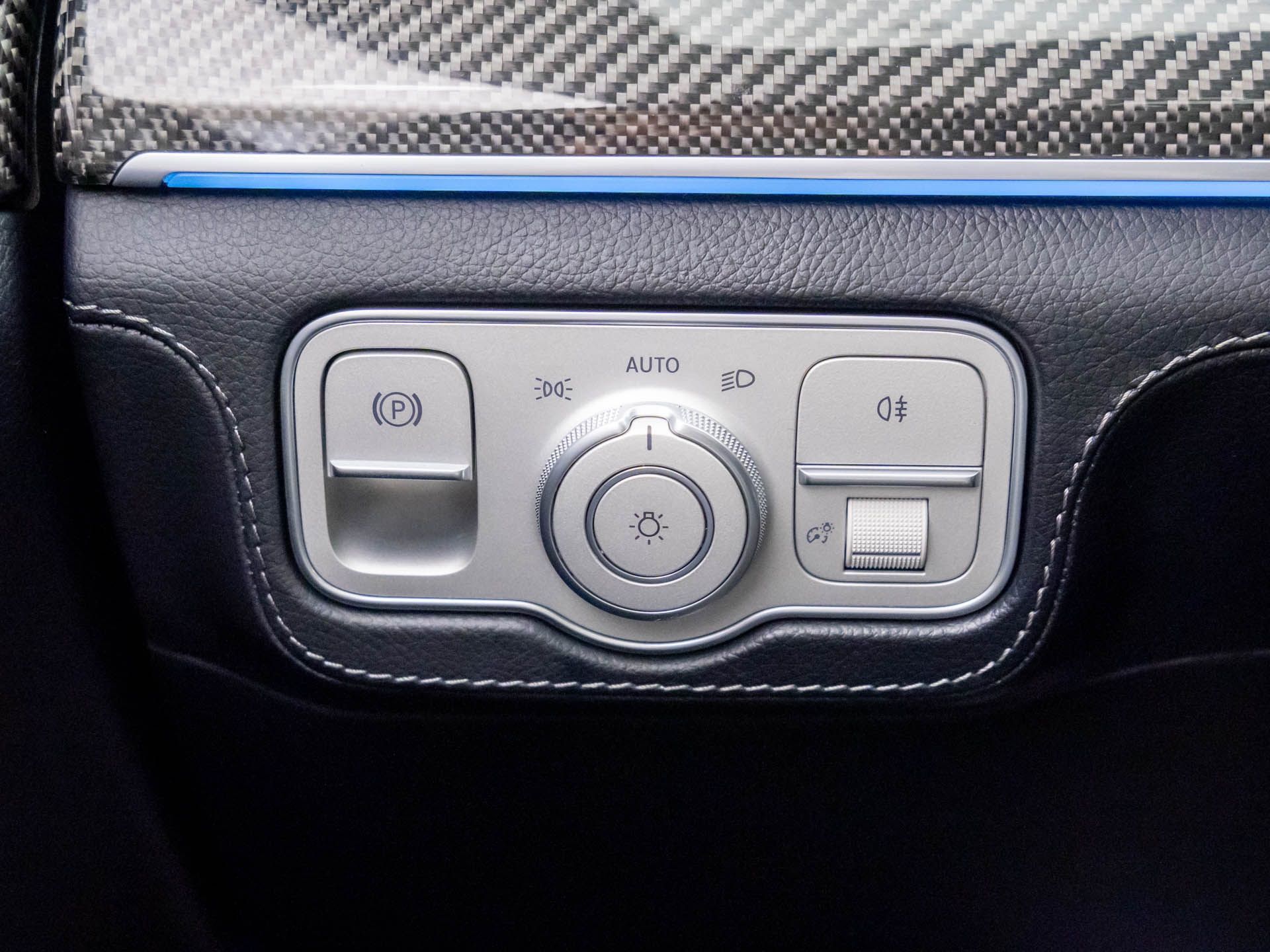 Vehicle image 19 of 39