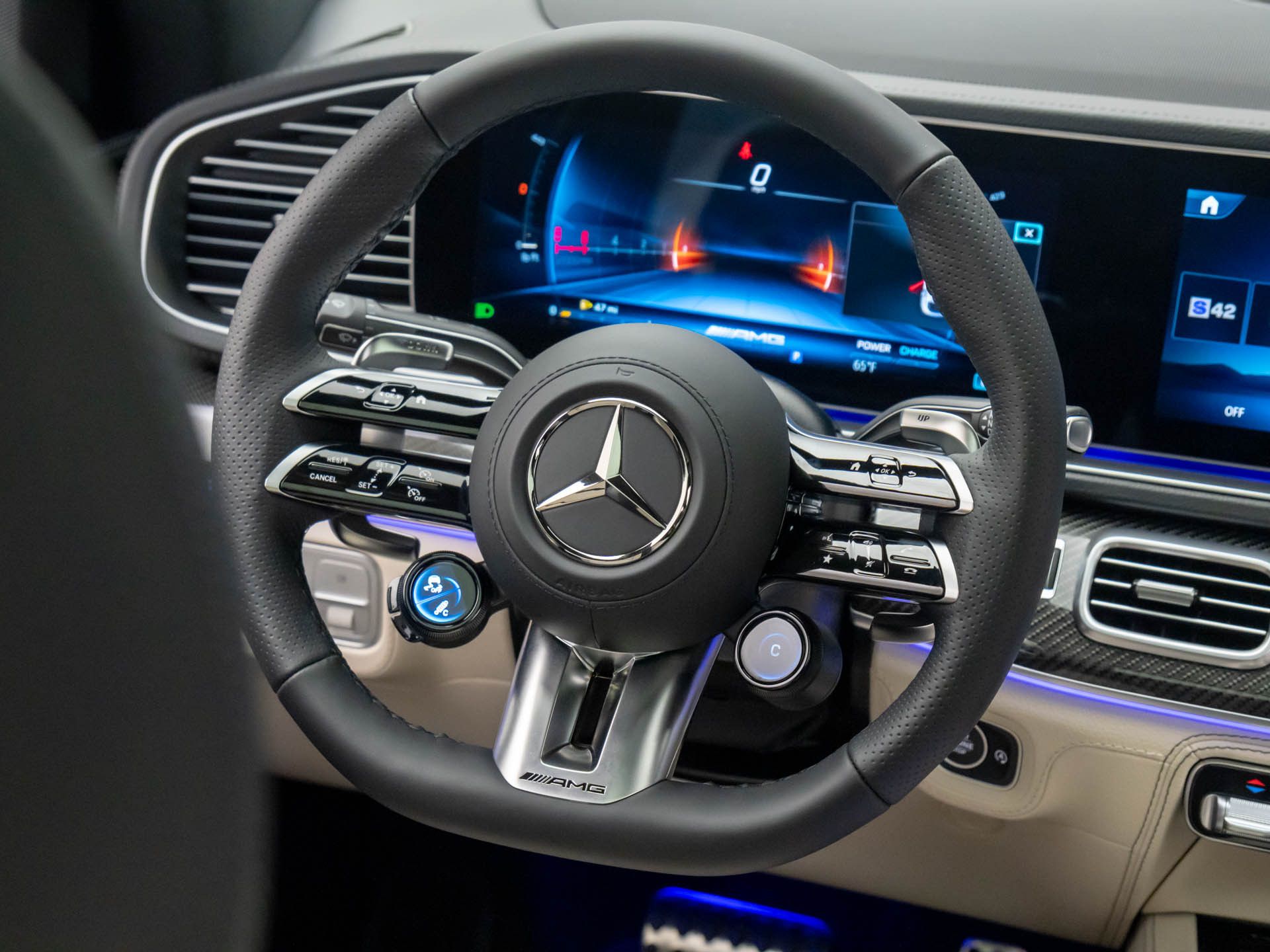 Vehicle image 13 of 34