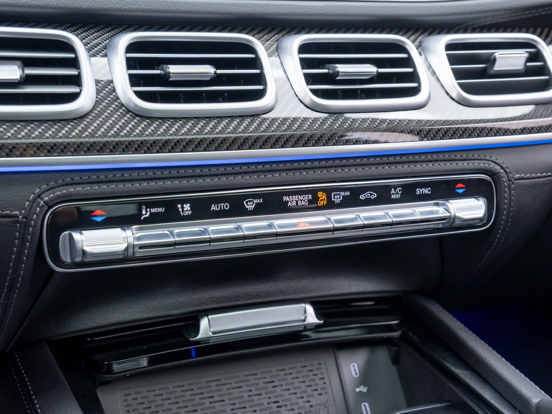 Vehicle image 26 of 37